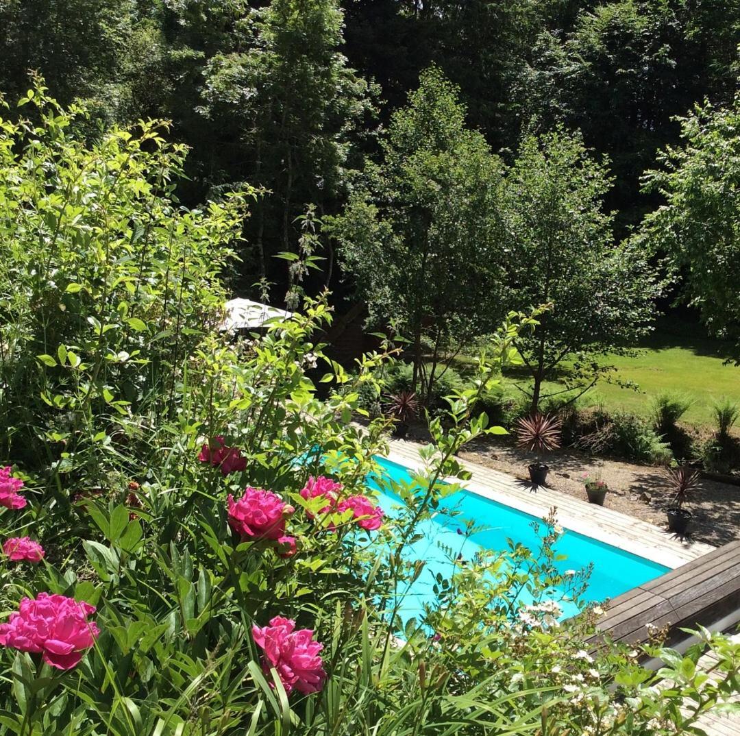 Bed and Breakfast Le Moulin Des Farges Meymac Exterior foto
