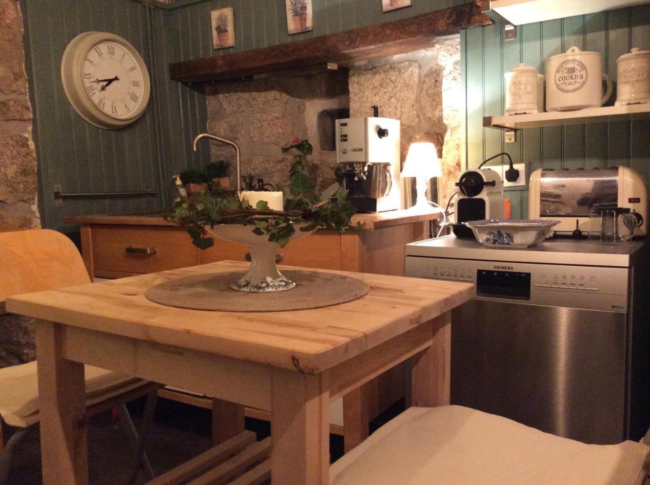 Bed and Breakfast Le Moulin Des Farges Meymac Exterior foto